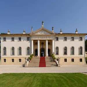 מלון Corner Della Regina, Vedelago (Treviso)