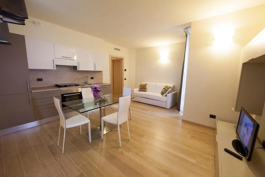 Residenza Agnello D'Oro Aparthotel Bussolengo 3*,